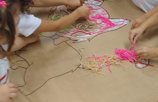 Um gato xadrez  Gato xadrez, Desenhos de instrumentos musicais, Historia  da educação infantil